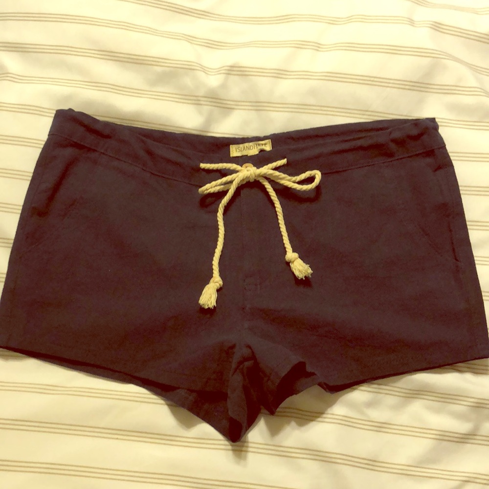 BNWOT blue board shorts